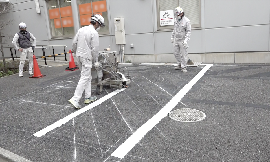 駐車場　白線　ライン　塗り替え　塗装　工事　ライン引き