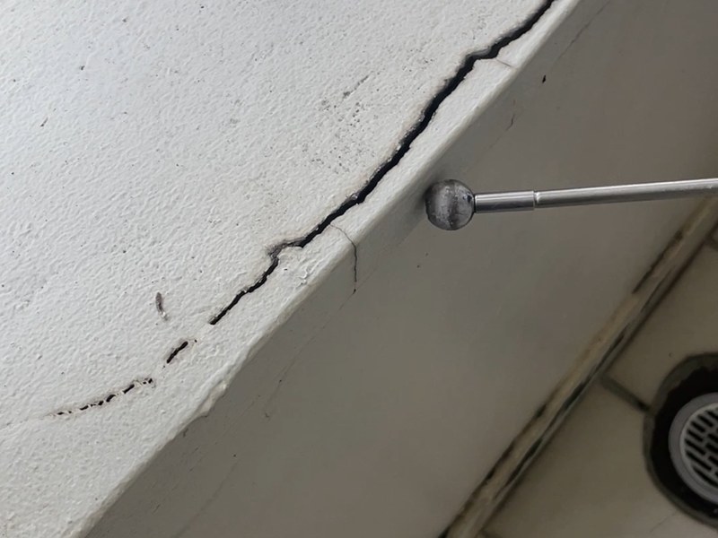 外壁の状態確認